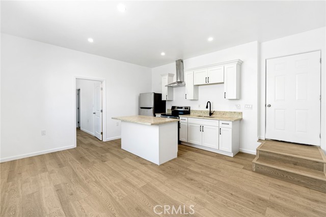 1375 N Mentor Avenue, Pasadena CA: https://media.crmls.org/medias/958d059a-4162-404d-adbe-91ca65634d2f.jpg