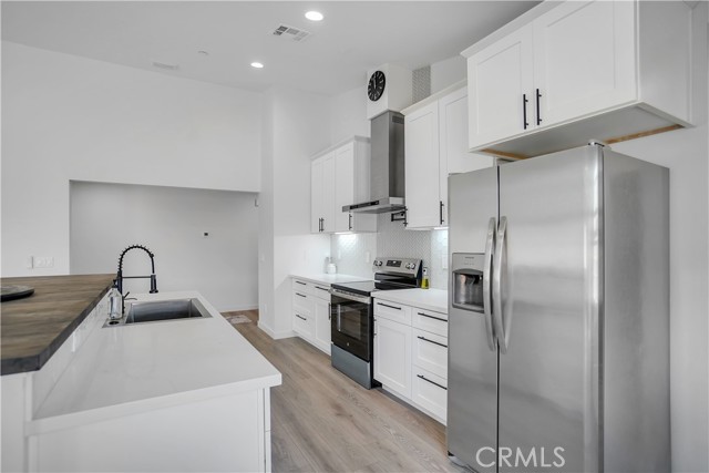 33140 Hill, Lake Elsinore CA: https://media.crmls.org/medias/958d5c56-c7e9-46ab-877a-96245b682d0d.jpg