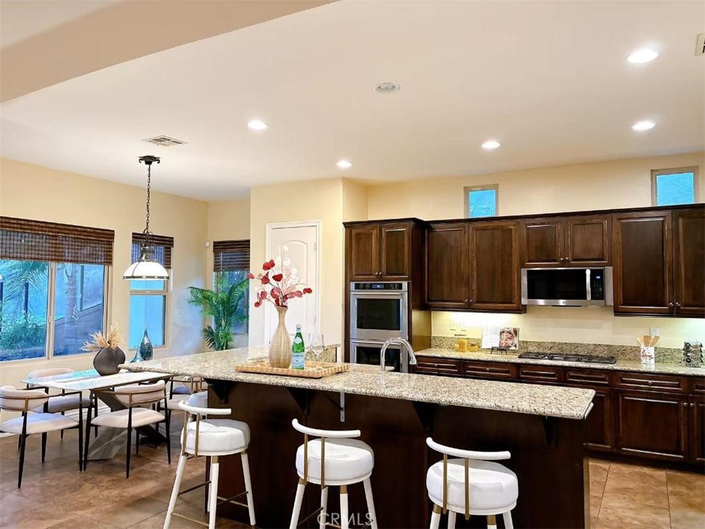 MLS #OC25245828 image #7