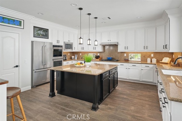 26745 Sandburn Place, Stevenson Ranch CA: https://media.crmls.org/medias/958e4c1e-c87d-4a44-91e2-a21dccdd7c29.jpg