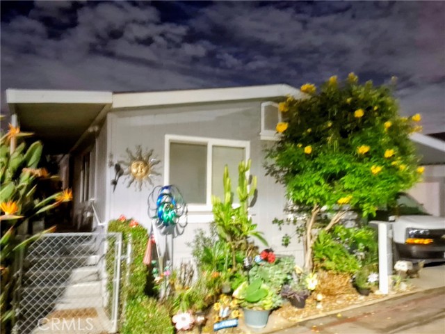 Front Image Thumbnail for CRMB25235875