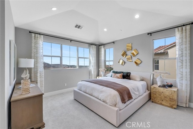 236 Collino, Irvine CA: https://media.crmls.org/medias/958f50b0-18b6-427a-8600-b00674ddf237.jpg