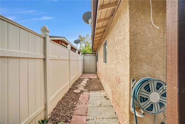 Detail Gallery Image 20 of 23 For 185 S. Bush St, Orange,  CA 92868 - 2 Beds | 1 Baths