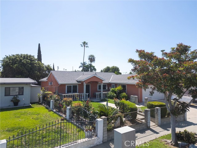 414 Deepmead Avenue, La Puente CA: https://media.crmls.org/medias/9590c0d6-c9de-4263-a3aa-ef90c19db742.jpg