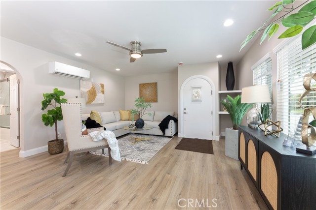 Detail Gallery Image 13 of 44 For 3301 Falcon Ave, Long Beach,  CA 90755 - 2 Beds | 1 Baths