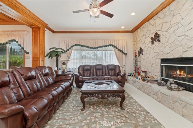 Detail Gallery Image 13 of 43 For 6975 Wyndham Hill Dr, Riverside,  CA 92506 - 4 Beds | 4/1 Baths