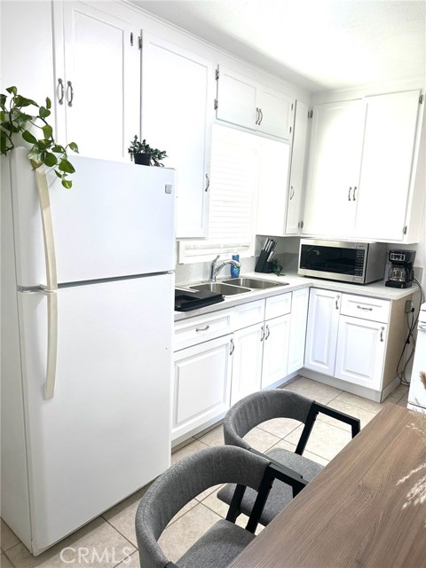 9721 Belmont Street, Bellflower CA: https://media.crmls.org/medias/9592ae80-8b8a-4412-852d-e6f6ff4ee0a6.jpg