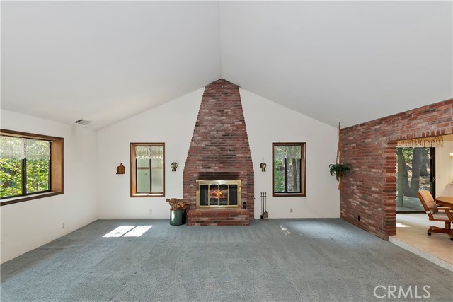 Detail Gallery Image 17 of 49 For 26690 Thunderbird Dr, Lake Arrowhead,  CA 92352 - 3 Beds | 3/1 Baths