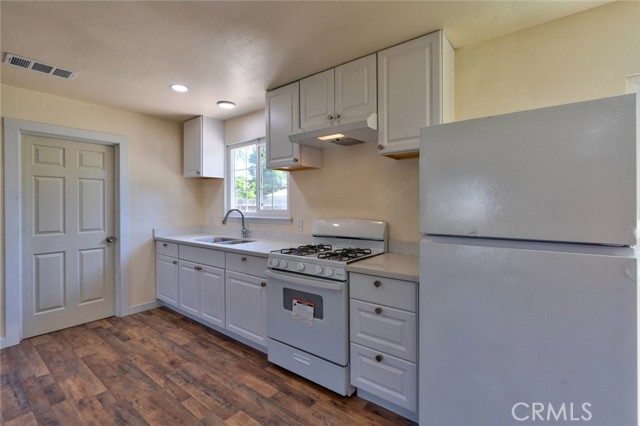 Detail Gallery Image 12 of 35 For 1034 E 22nd St, Merced,  CA 95340 - 3 Beds | 2 Baths