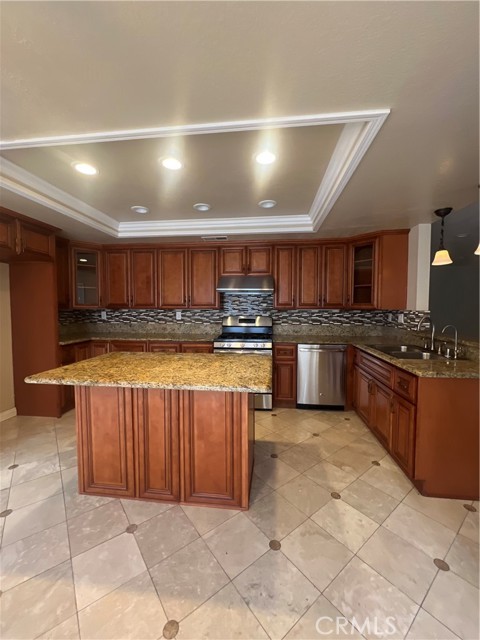 68 Westbrook, Phillips Ranch CA: https://media.crmls.org/medias/959462e9-0804-4124-baa3-b030bf79f797.jpg