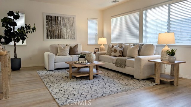 Detail Gallery Image 6 of 24 For 6341 Waterstone, Fontana,  CA 92336 - 4 Beds | 3 Baths