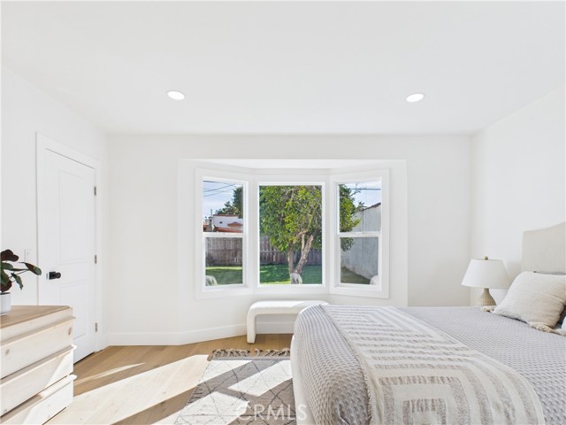 Detail Gallery Image 21 of 39 For 3116 W 78th Pl, Los Angeles,  CA 90043 - 3 Beds | 3 Baths