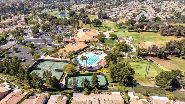 31465 Inverness Court, Temecula CA: https://media.crmls.org/medias/95966210-fa9b-45cc-aeb3-91456746aad8.jpg