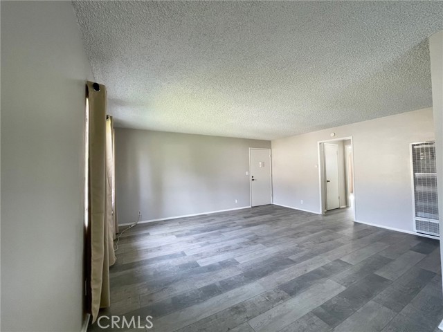 Detail Gallery Image 3 of 17 For 434 Terry Way #C,  Upland,  CA 91786 - 2 Beds | 1/1 Baths