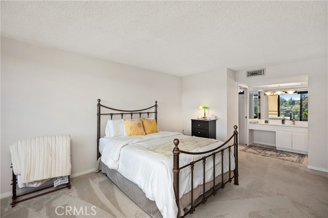 Detail Gallery Image 31 of 61 For 24055 Paseo Del Lago #602,  Laguna Woods,  CA 92637 - 2 Beds | 2 Baths