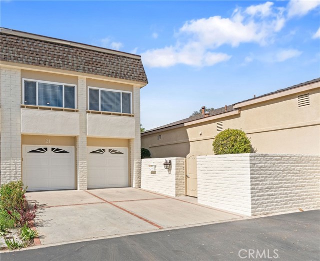 Front Image Thumbnail for CROC26032696