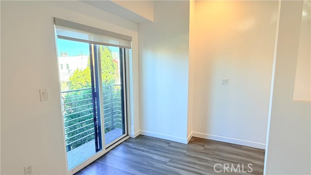 Detail Gallery Image 25 of 28 For 1416 S Cloverdale, Los Angeles,  CA 90019 - 3 Beds | 3 Baths