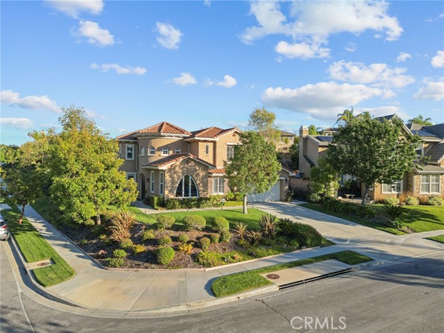Detail Gallery Image 5 of 67 For 890 Lindamere, Simi Valley,  CA 93065 - 5 Beds | 4/1 Baths