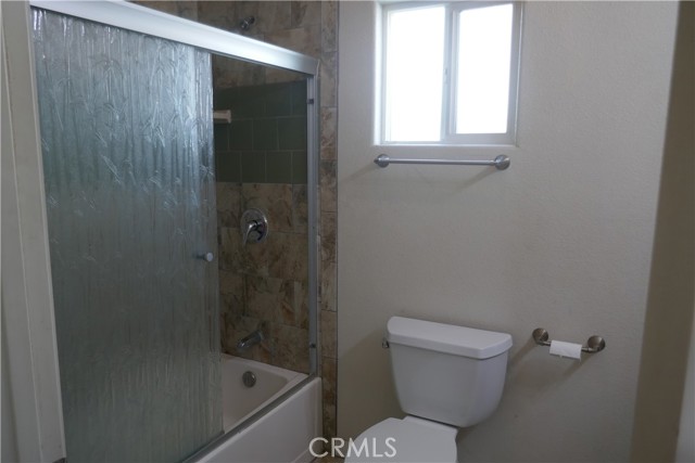 Detail Gallery Image 7 of 11 For 8632 S Fir Ave, Los Angeles,  CA 90002 - 3 Beds | 2 Baths