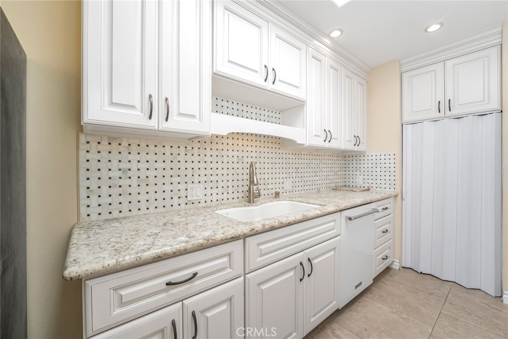 MLS #OC25267684 image #7