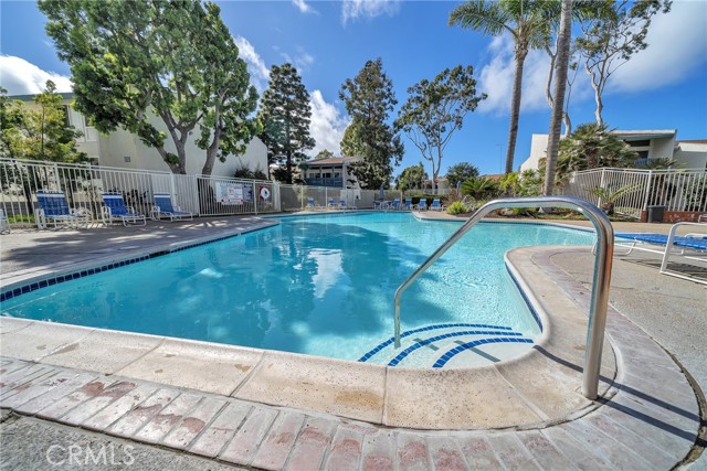 830 Camino Real, Redondo Beach, California 90277, 3 Bedrooms Bedrooms, ,2 BathroomsBathrooms,Residential,Sold,Camino Real,SB22033148