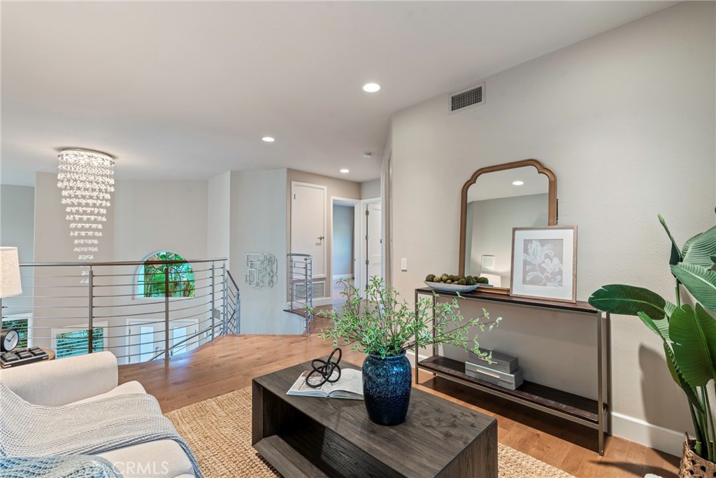 MLS #OC25238106 image #17