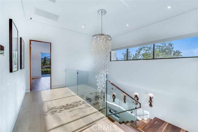 Detail Gallery Image 17 of 34 For 12732 Hortense St., Studio City,  CA 91604 - 5 Beds | 6 Baths