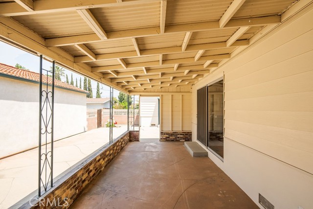 10525 Olive Street, Temple City CA: https://media.crmls.org/medias/959c9c87-300f-412e-86fc-1d91850c0220.jpg