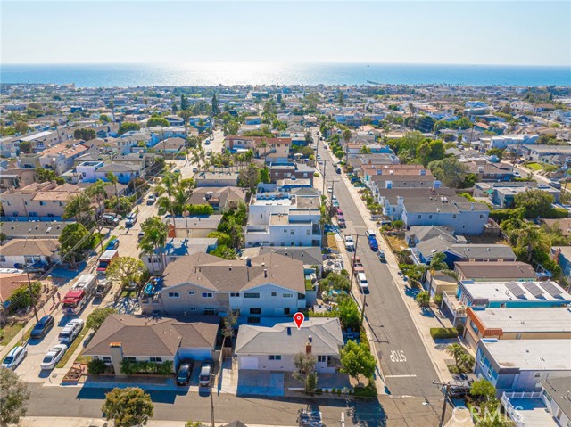 1266 7th Place, Hermosa Beach, California 90254, 3 Bedrooms Bedrooms, ,1 BathroomBathrooms,Residential,Sold,7th,SB24177899