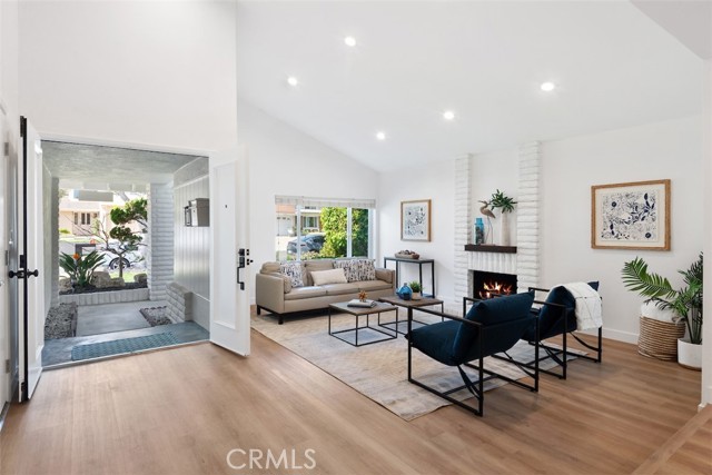 Detail Gallery Image 3 of 46 For 19332 Tomlee Ave, Torrance,  CA 90503 - 3 Beds | 2 Baths