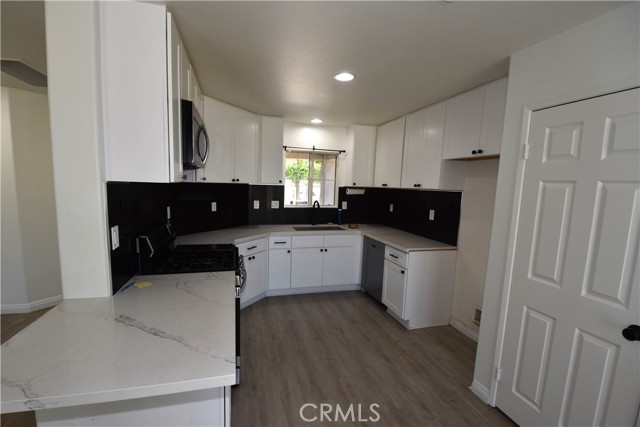 Detail Gallery Image 5 of 24 For 29140 Ocotillo Dr, Lake Elsinore,  CA 92530 - 3 Beds | 2 Baths