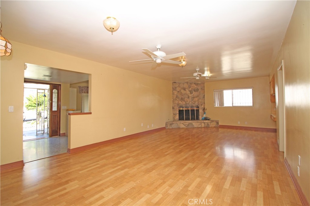 336 Kingsford St