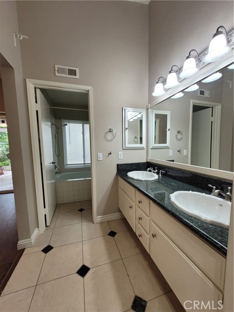 Detail Gallery Image 15 of 37 For 775 Falcon View, Upland,  CA 91784 - 3 Beds | 2 Baths