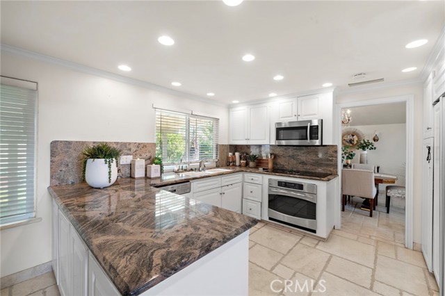 16148 Caribou Street, Fountain Valley CA: https://media.crmls.org/medias/95a05f22-f4a7-415a-8c2a-8e31b0b94fba.jpg