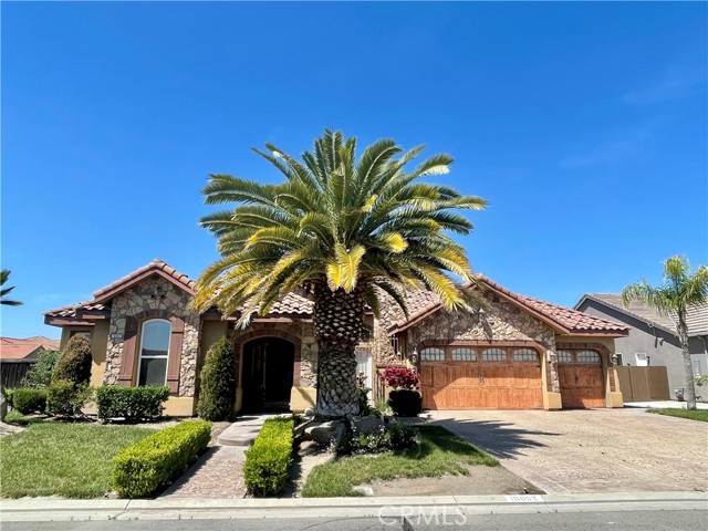16052 W Middleton Avenue, Kerman CA: https://media.crmls.org/medias/95a05fc4-15ac-4912-9ed6-4e6b94bc0c77.jpg