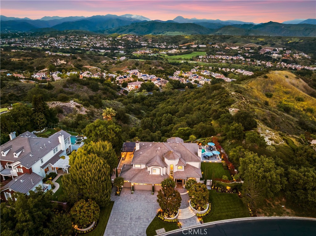 https://media.crmls.org/medias/95a127e7-48f9-47e6-828a-5f8fdad0340a.jpg?preset=X-Large