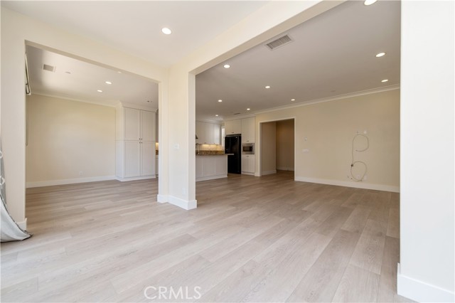 85 Birmingham, Irvine CA: https://media.crmls.org/medias/95a1608b-af85-467c-b754-7859fda9365f.jpg