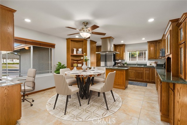 Detail Gallery Image 6 of 38 For 819 N Shaftesbury Ave, San Dimas,  CA 91773 - 3 Beds | 2 Baths