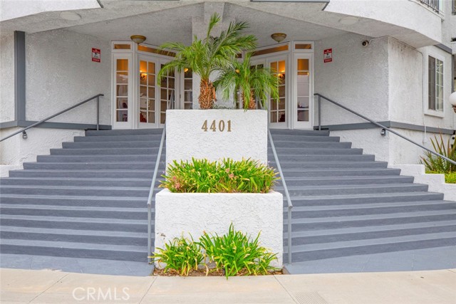 Detail Gallery Image 10 of 57 For 4401 Sepulveda Bld #203,  Sherman Oaks,  CA 91403 - 3 Beds | 2 Baths