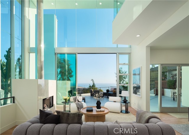 Detail Gallery Image 5 of 32 For 468 Ashton Dr, Laguna Beach,  CA 92651 - 4 Beds | 4/1 Baths