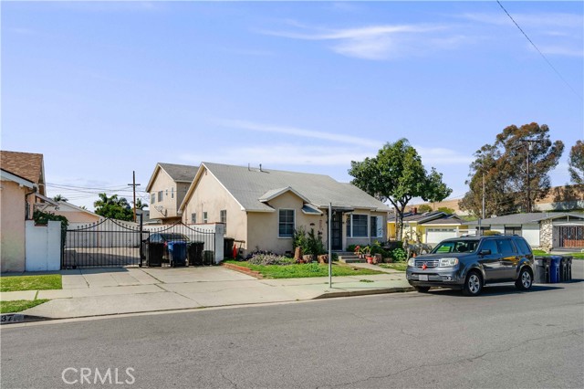 231 Blackshear Avenue, Los Angeles CA: https://media.crmls.org/medias/95a1ce21-e5af-4c39-a0f4-f85e0e7ed878.jpg