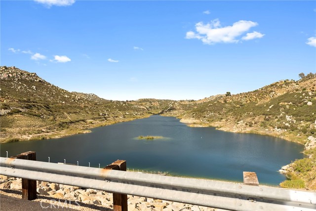 Image 18 of 73 For 15471 Green Valley Truck