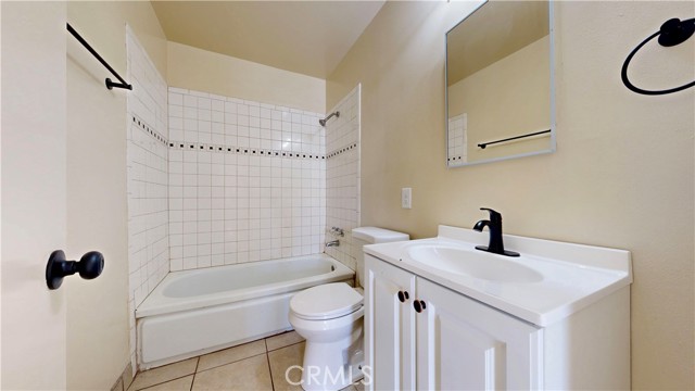 16631 Joshua Street, Victorville CA: https://media.crmls.org/medias/95a34e24-8668-4d54-b41a-b587c62b4df3.jpg