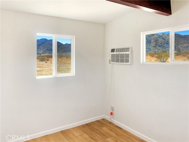 Detail Gallery Image 13 of 17 For 57220 Mikiska Bld, Landers,  CA 92285 - 1 Beds | 1 Baths