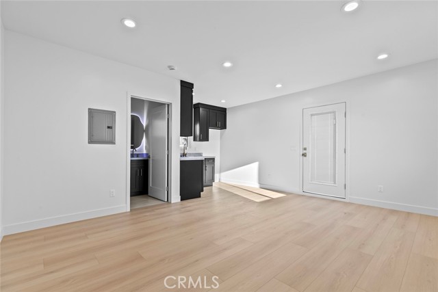 Detail Gallery Image 41 of 49 For 8321 Outland View, Sun Valley,  CA 91352 - 3 Beds | 4 Baths