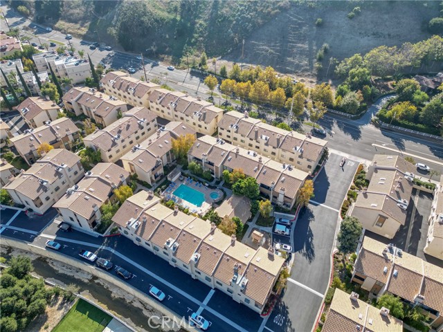 Detail Gallery Image 10 of 11 For 5412 Las Virgenes Rd, Calabasas,  CA 91302 - 3 Beds | 2/1 Baths