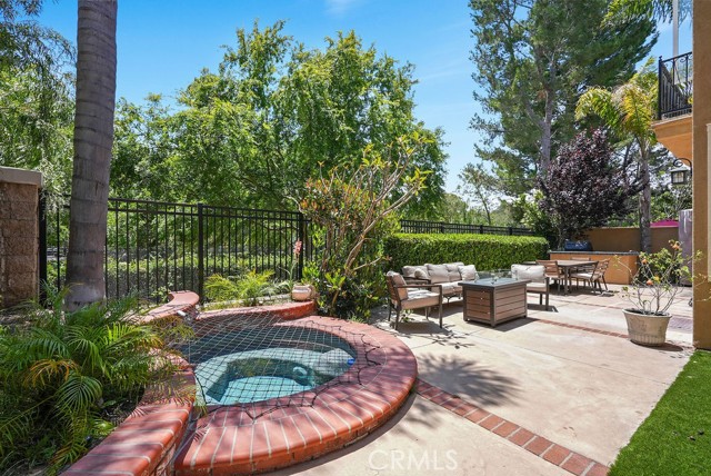 25 Belfort, Newport Coast CA: https://media.crmls.org/medias/95a400c8-e9a4-436c-b1b9-c7315df7cb1e.jpg