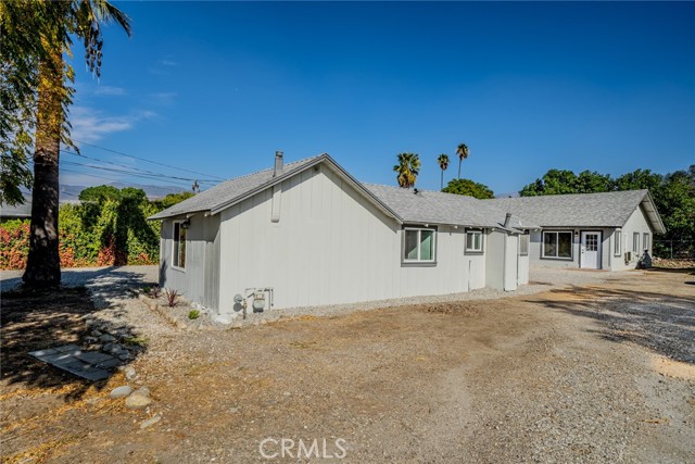 1340 Turquoise Avenue, Mentone CA: https://media.crmls.org/medias/95a496a4-3cea-4f07-b997-efa866fc3330.jpg