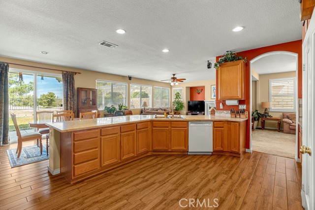 Detail Gallery Image 37 of 41 For 3201 Club Rancho, Palmdale,  CA 93551 - 4 Beds | 3 Baths