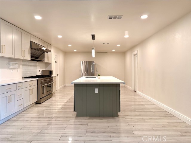 Detail Gallery Image 24 of 30 For 9912 Newcomb Ave, Whittier,  CA 90603 - 5 Beds | 3 Baths